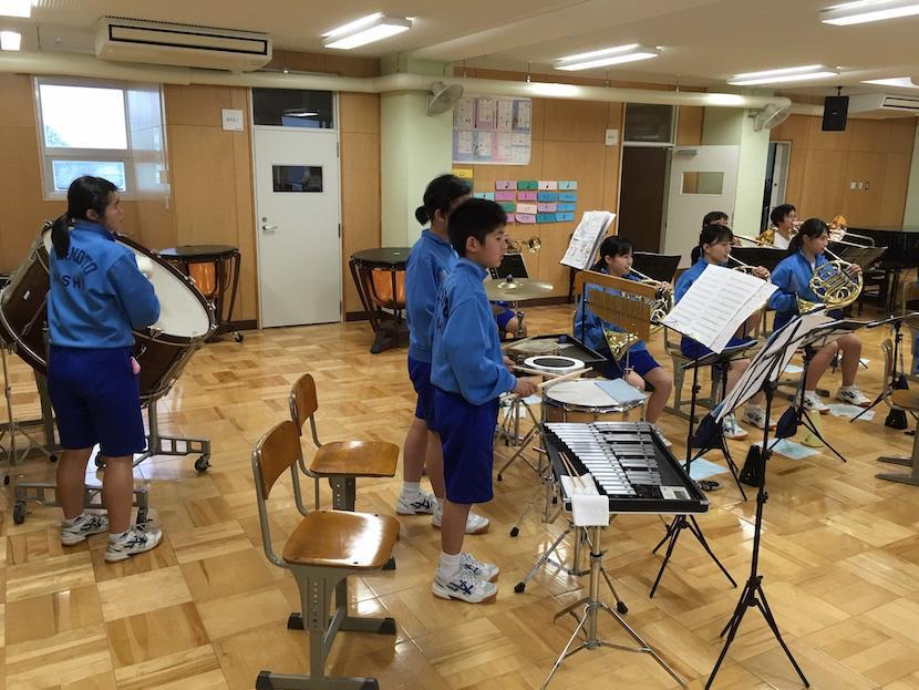 明るく軽快にマーチングを楽しみたい!...でも体に合わないドラムでは、見た目だけで重々しくなってしまって...