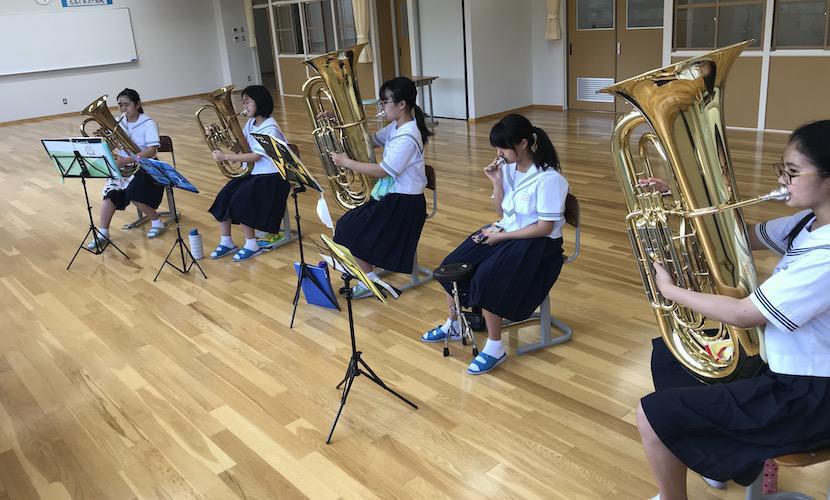 【チューバ】部員の数に対して楽器が足りず、とても困っています‥。