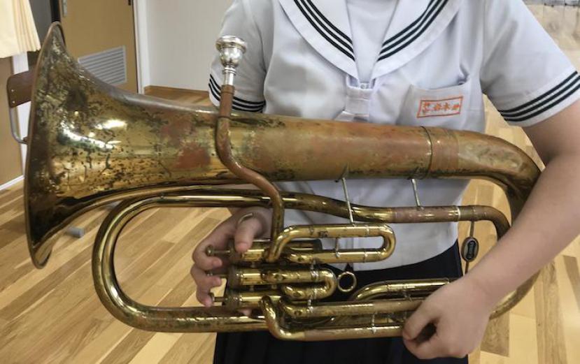 【ユーフォニアム】サビでへこんでなかなか良い音が出ず、困っています‥。