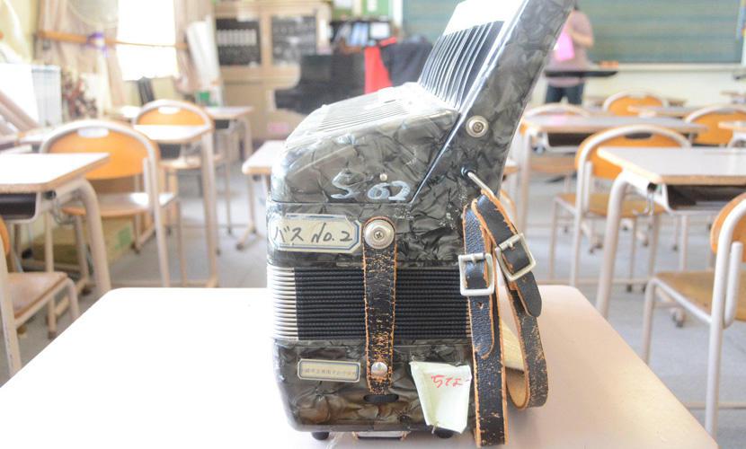 音楽会の学年合奏へ、ピアノアコーディオン(バス)の寄付をお願いします!