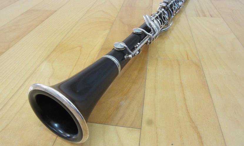 古くバラバラになってしまったクラリネット‥。きれいな楽器で演奏したい!