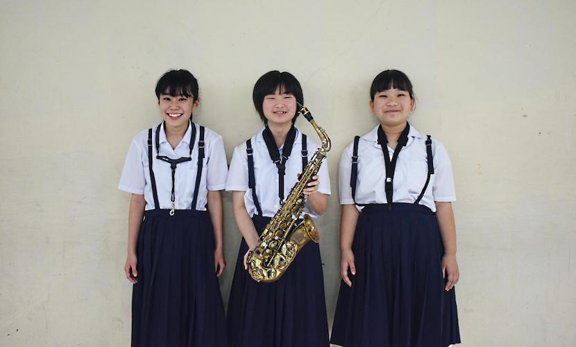 何度も修理を繰り返しているにも関わらず、寂れて音が出にくいアルトサックス。古くなり思うような演奏ができません。