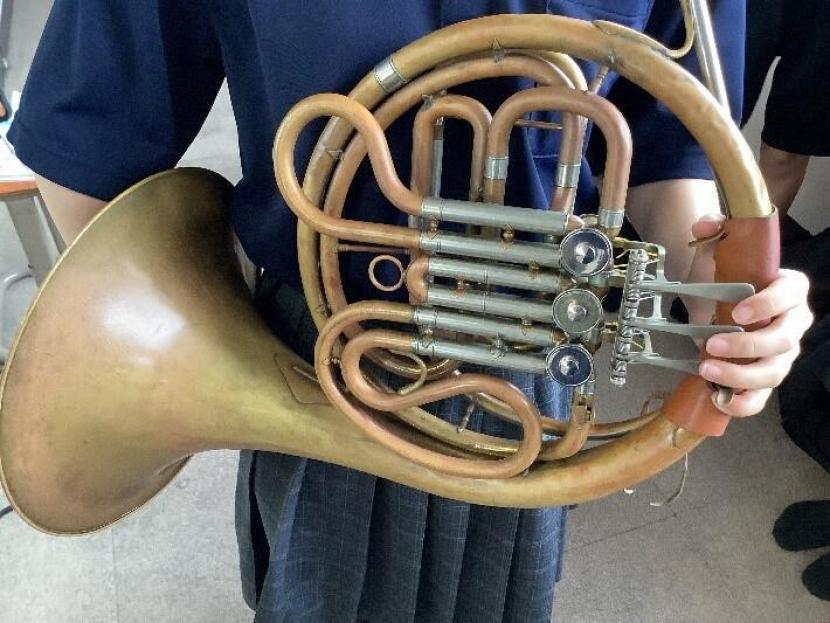フルダブルホルン】古いホルンの臭いがでも3年間全力で頑張りたい