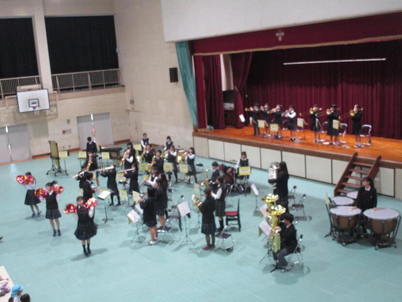 【チューバ】令和４年度にできた吹奏楽部。部員数増加により楽器が足りません