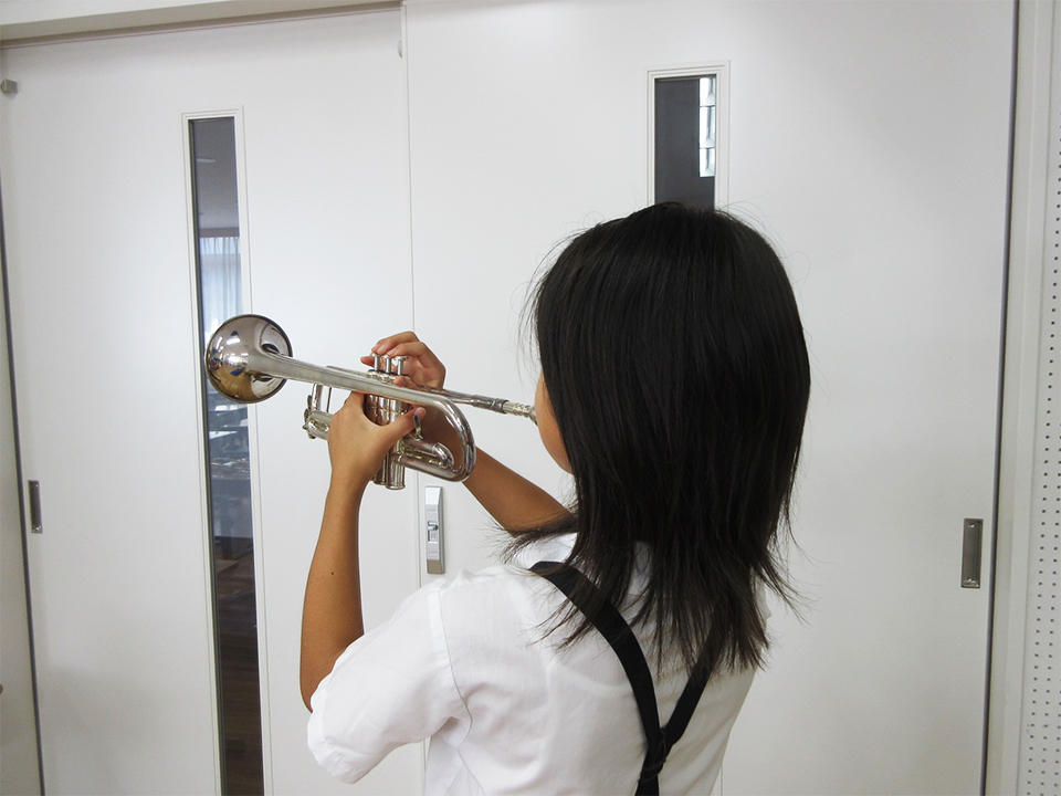 【香川県東かがわ市】白鳥小学校マーチングバンドには、あまり楽器がなかったのでうれしいです。