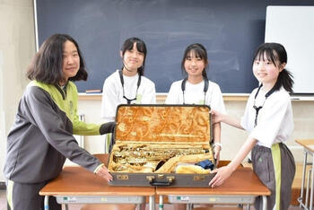 【東京都調布市】貴重な楽器をいただき、ありがとうございました