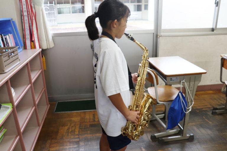 【愛知県豊橋市】アルトサックスを寄付していただきありがとうございました