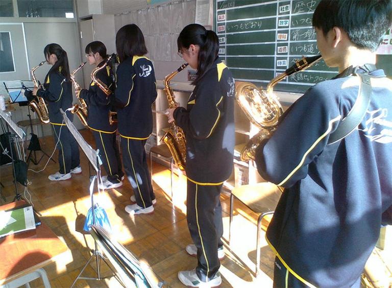 【埼玉県川越市】テナーサックスを寄付していただきありがとうございます